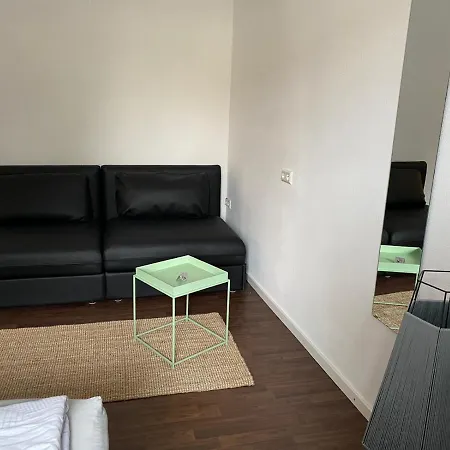 Soulfactory Budget Homestay Neu-Ulm